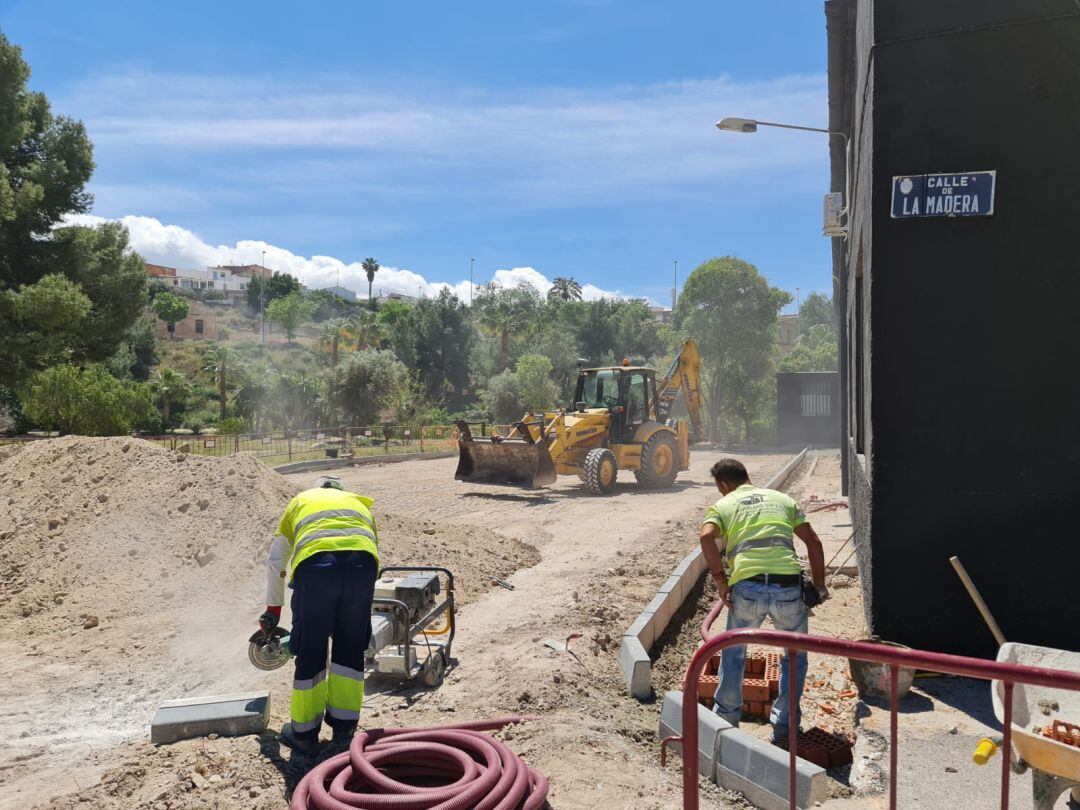 Mejora de acceso a los Jardines del Vinalopó  en Elda 