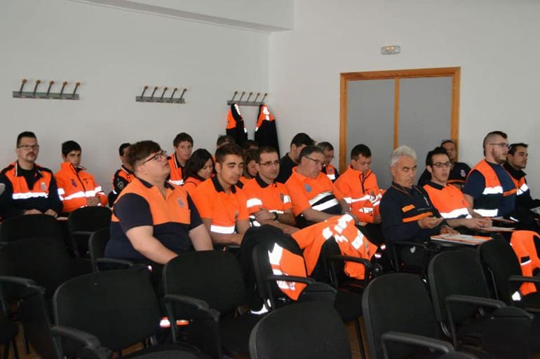 Voluntarios de Protección Civil asisten al curso de formación realizado en Medina del Campo