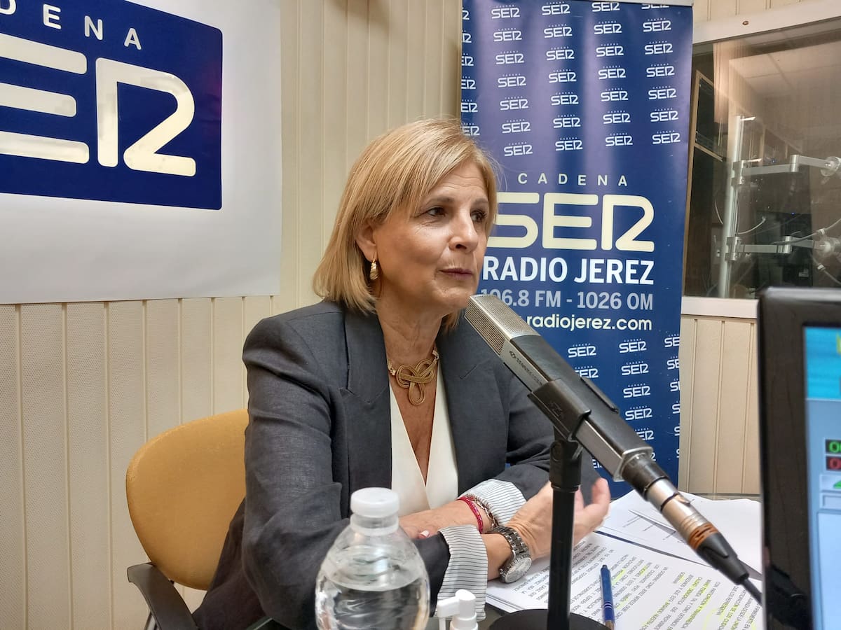 La alcaldesa de Jerez, María José García Pelayo, en el inicio de temporada de Hoy por hoy