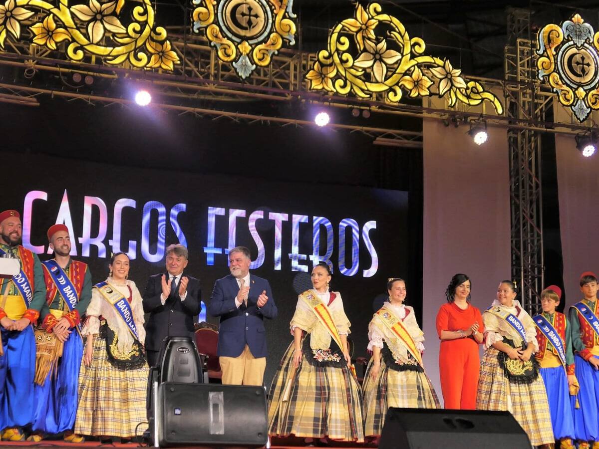 Tres Comparsas de Villena presentan este sábado a sus Cargos Festeros 2022