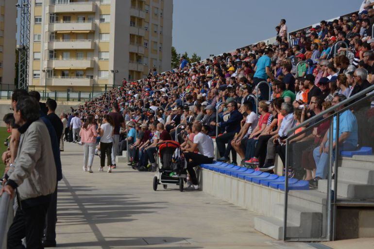 El Eldense quiere volver a sentir el apoyo de su afición contra el Alzira