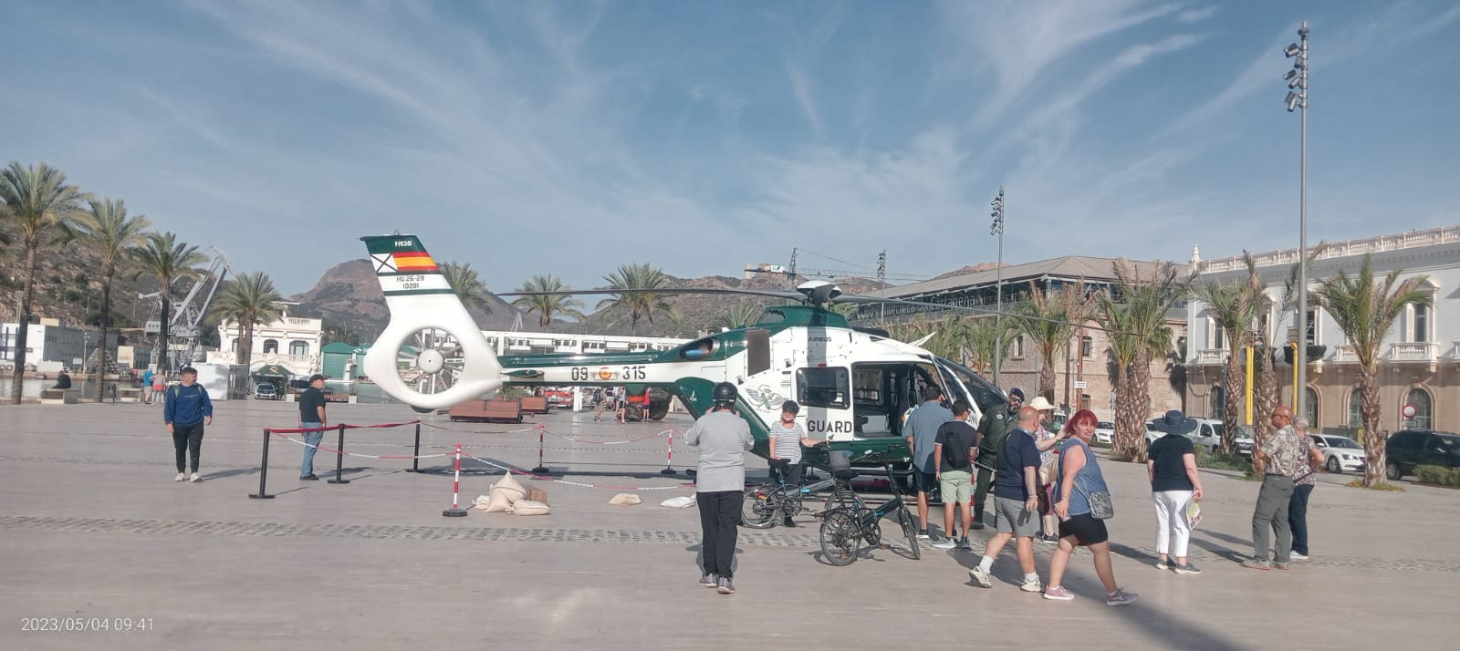 Exposición material de la Guardia Civil en el Puerto de Cartagena