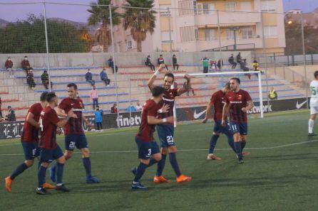 El Eldense lidera la clasificación