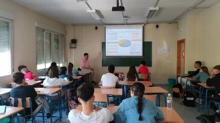 Todos contribuimos al mantenimiento del sistema público de educación, sanidad, pensiones, bienestar, obras y todos los gastos públicos