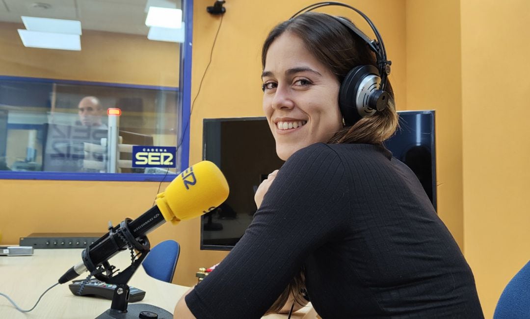 Patricia Guerrero, en los estudios de Radio Granada