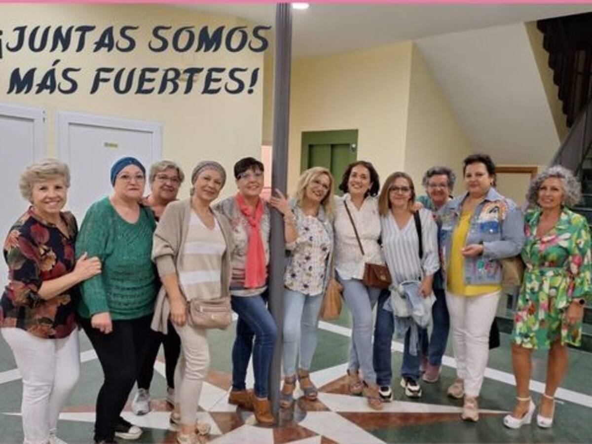 María José García, presidenta de la asociación "corazones rosas". Día Mundial para la lucha contra el Cáncer de Mama