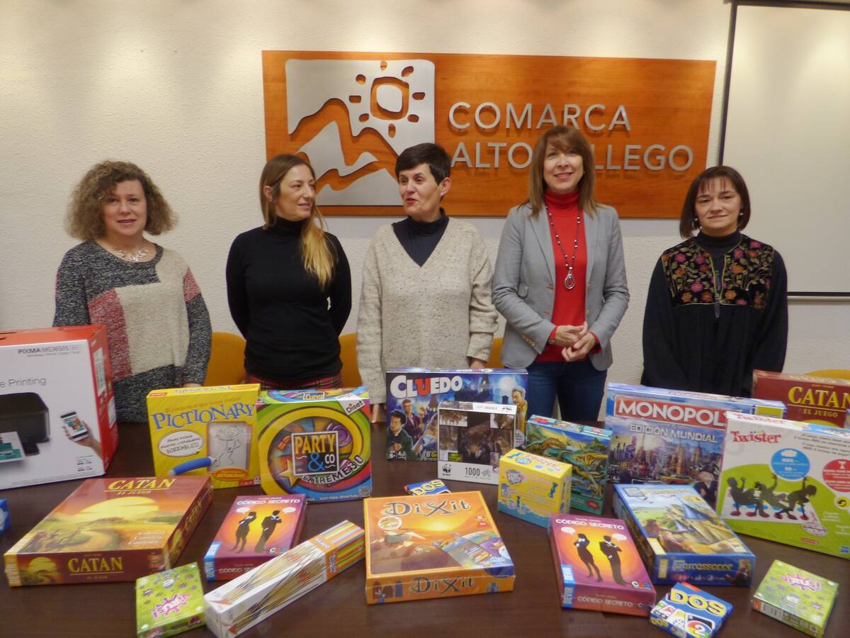 Cuatro centros juveniles del Alto Gállego con nuevo material para sus actividades