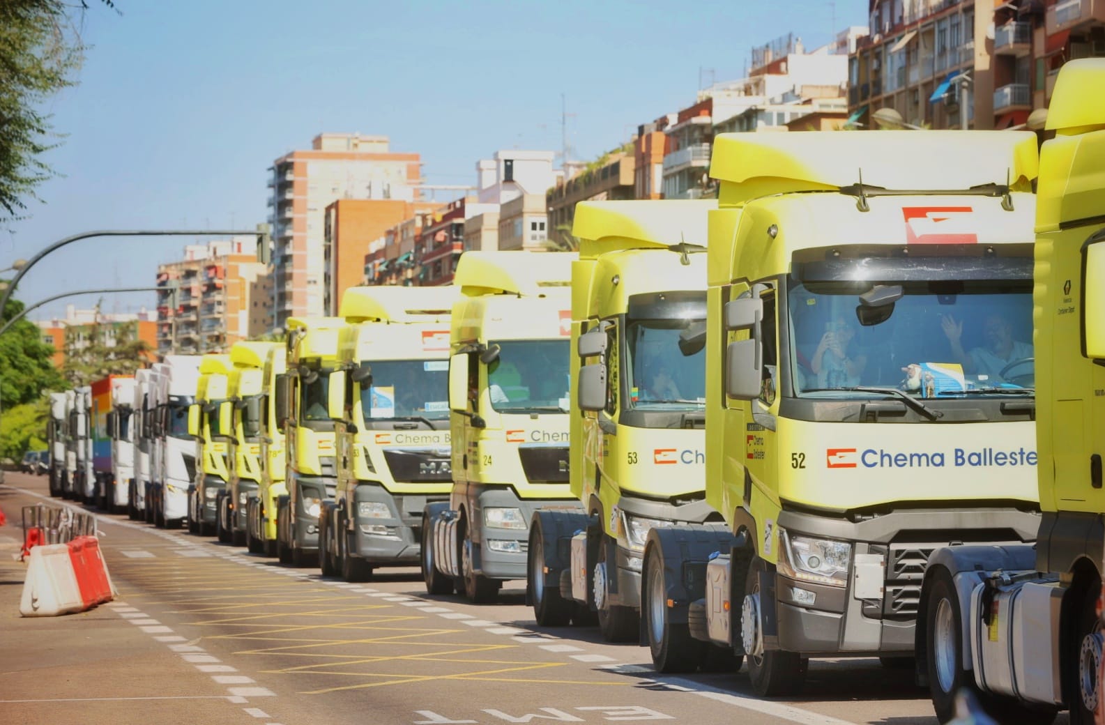 Caravana de transportistas por san Cristóbal en València