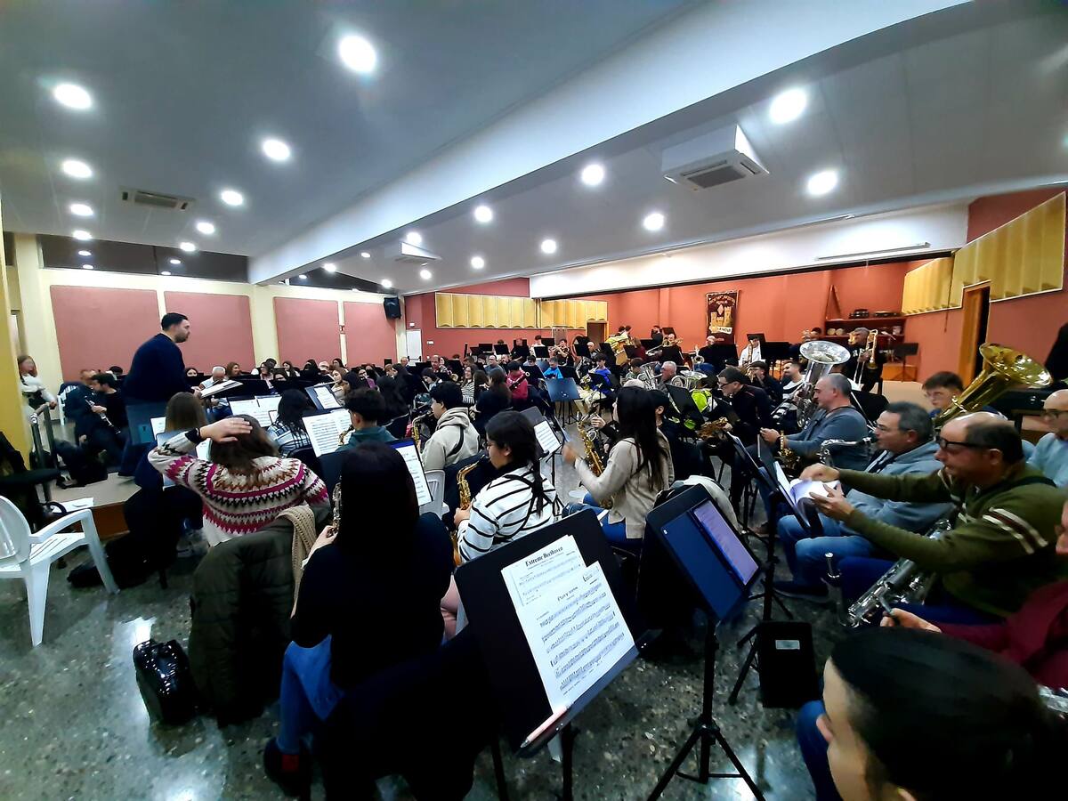 Previa del concierto de La Nova en el Palau de les Arts de València con el presidente, Ricardo Montagud