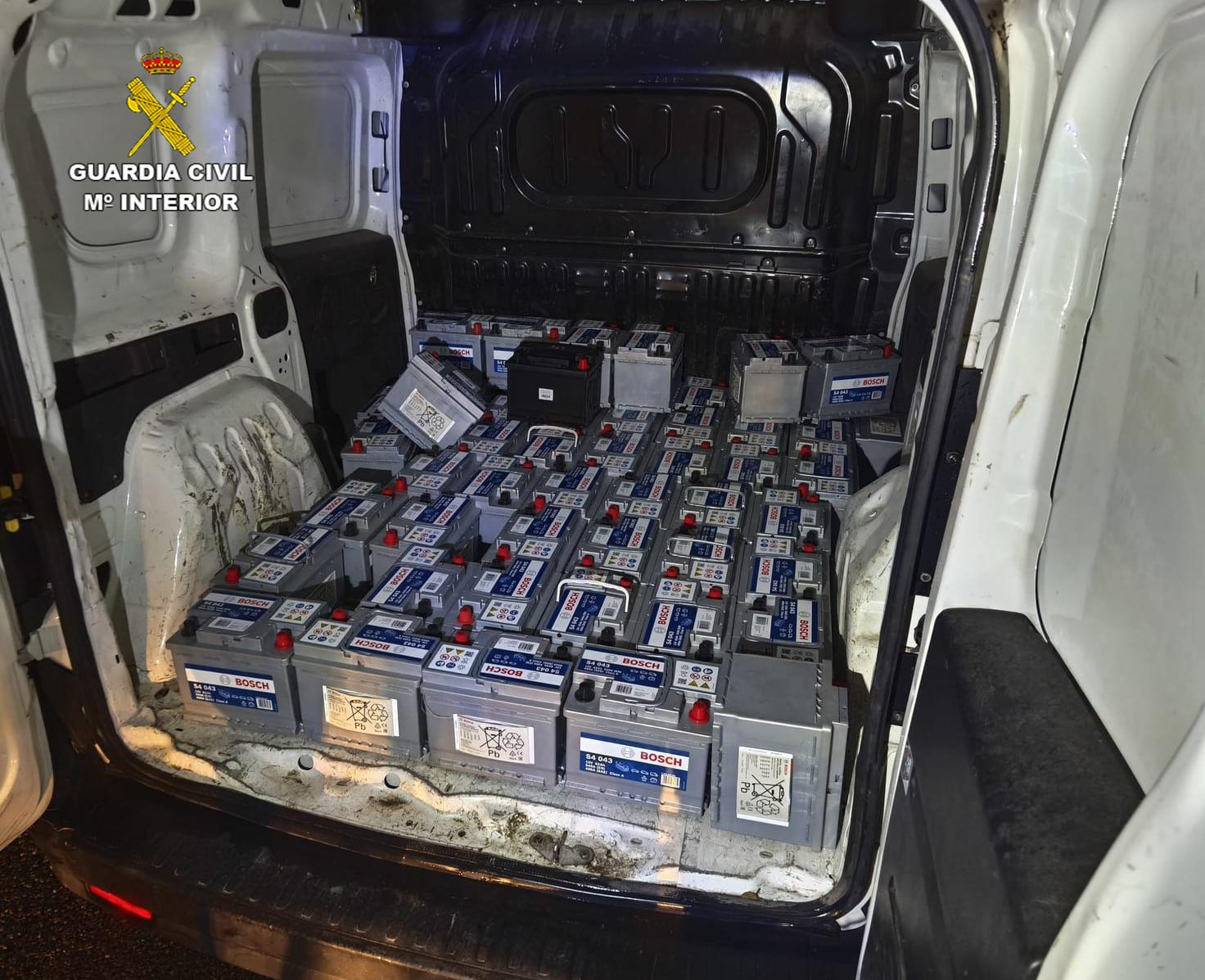 Furgoneta con la mercancía robada