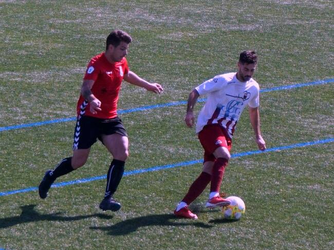 Mikel Uriarte firmó el único gol de un desdibujado eldense