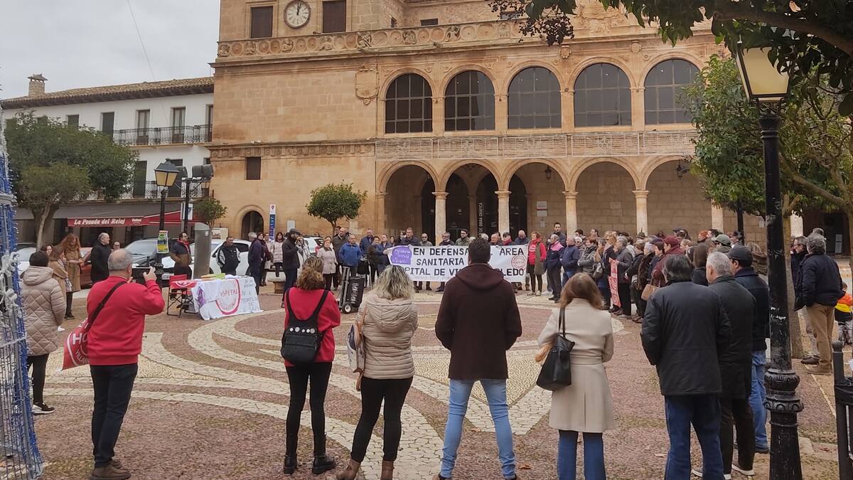 La Plataforma en Defensa de lo Público de Villarrobledo se concentra en San Clemente