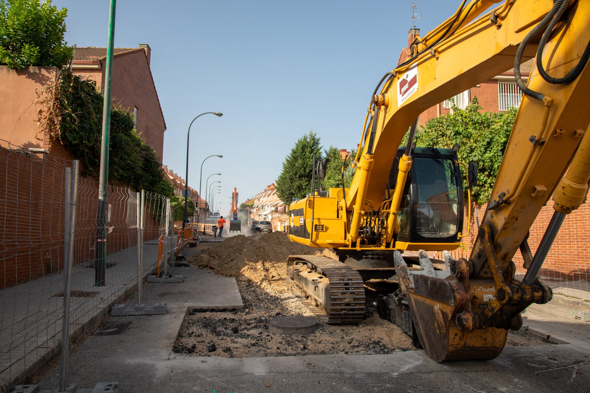 Las excavadoras trabajando en Perales del Río