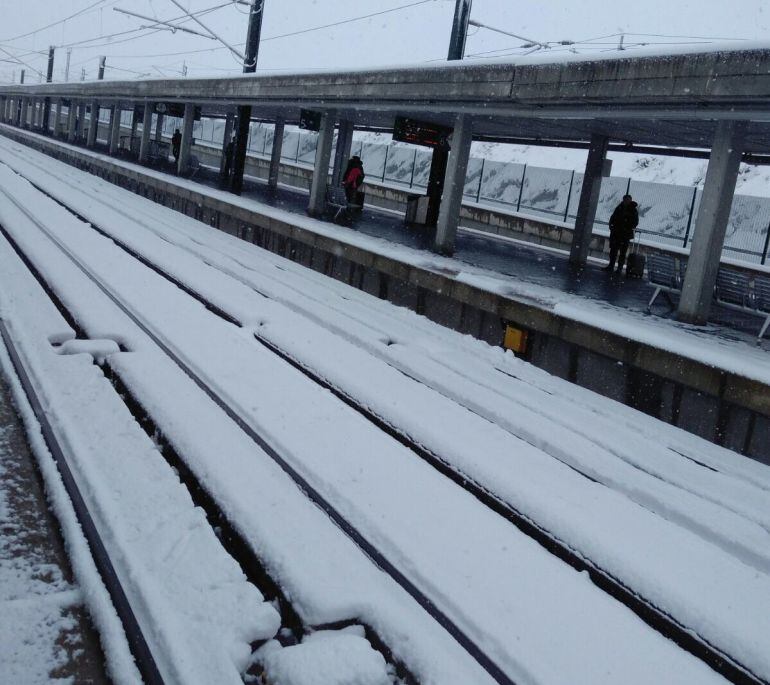 La nieve está afectando a las comunicaciones ferroviarias de Segovia