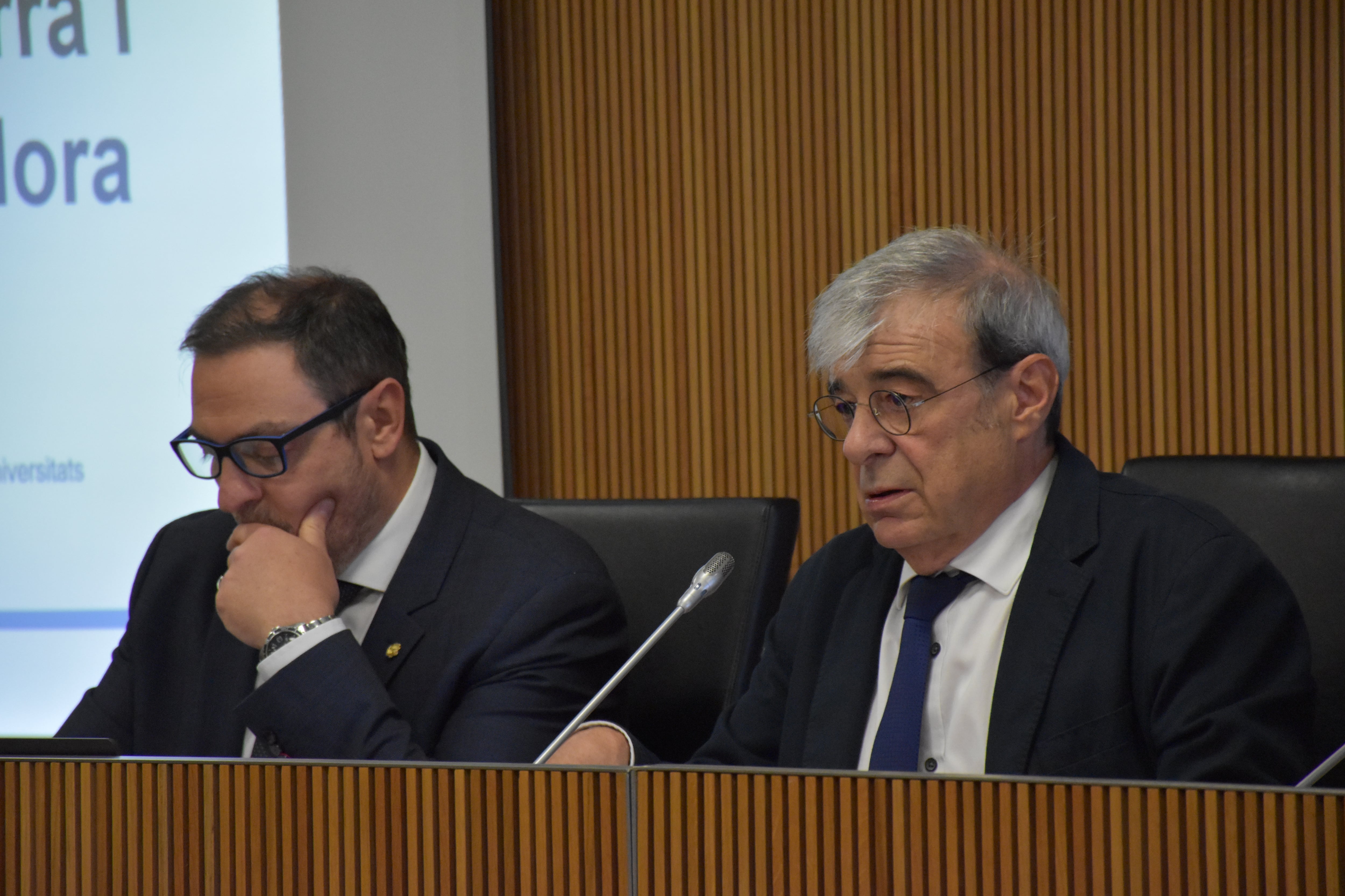 El ministre d&#039;Educació i el secretari d&#039;Estat, Ladislau baró, i Josep Antón Bardina, en compareixença al Consell General