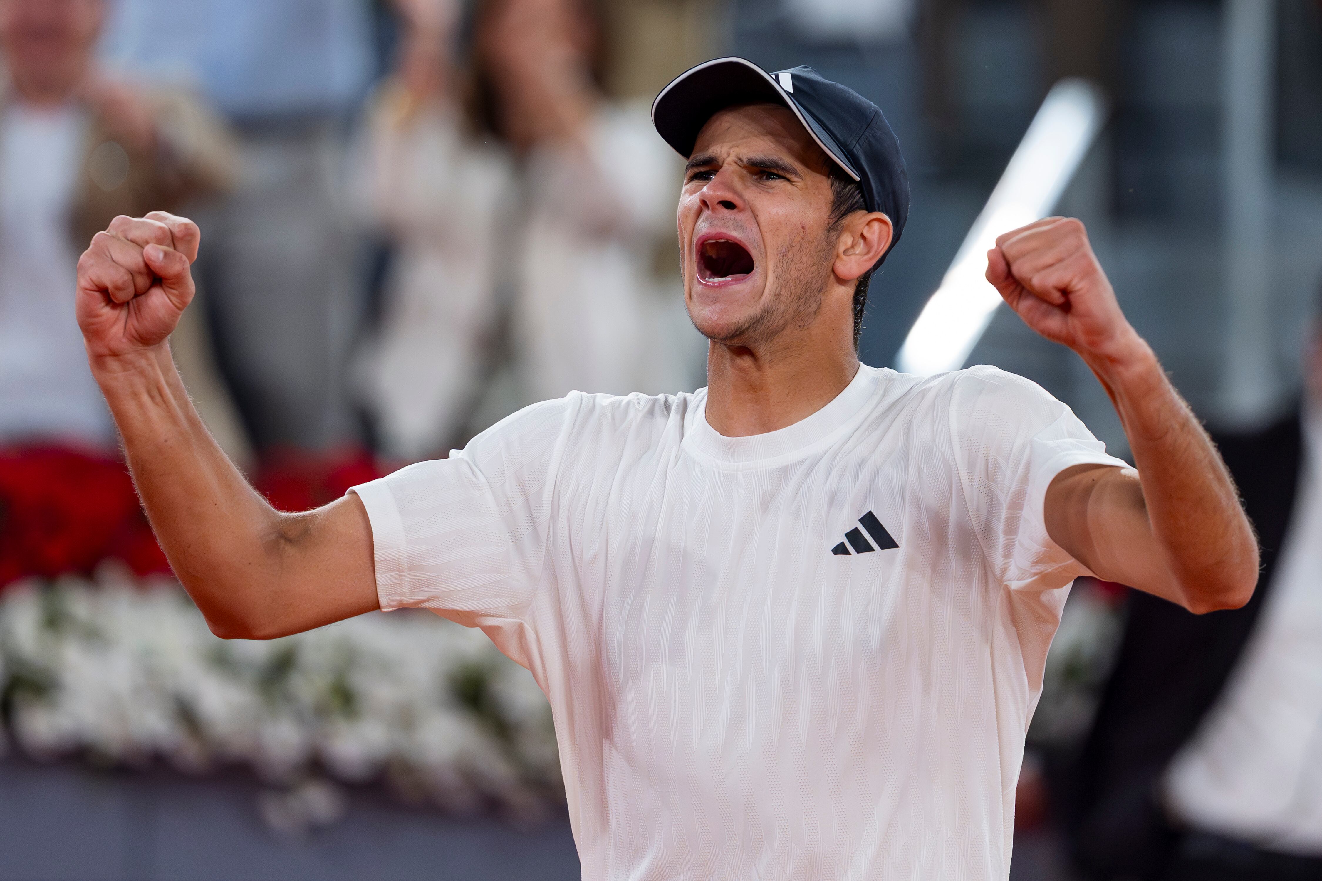 Rafa Jódar celebra su victoria ante Joao Fonseca en el Mutua Madrid Open