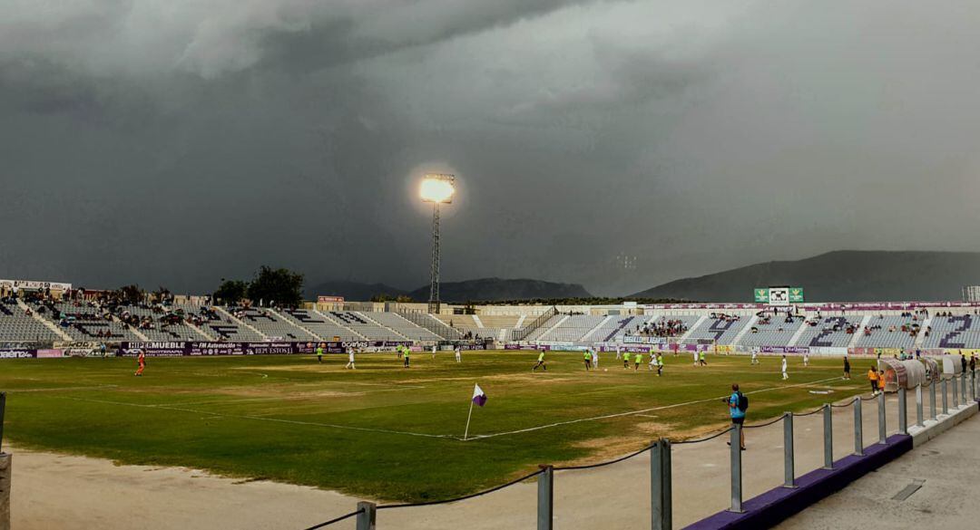 Partido en el Estadio de La Victoria.