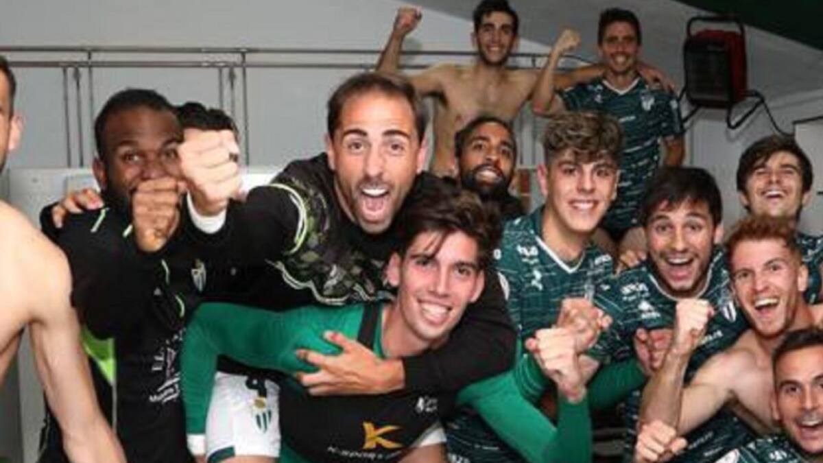 El centrocampista arandino del Guijuelo, Pesca, repasa en El Banquillo su clasificación para la Copa del Rey