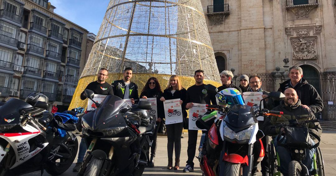 Diferentes autoridades durante la presentación de la III edición de la Papanoelada.