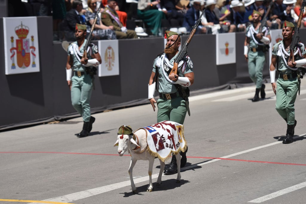 La Legión desfila durante el desfile del 12 de octubre.