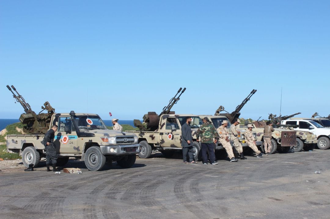 Vehículos militares en Tripoli