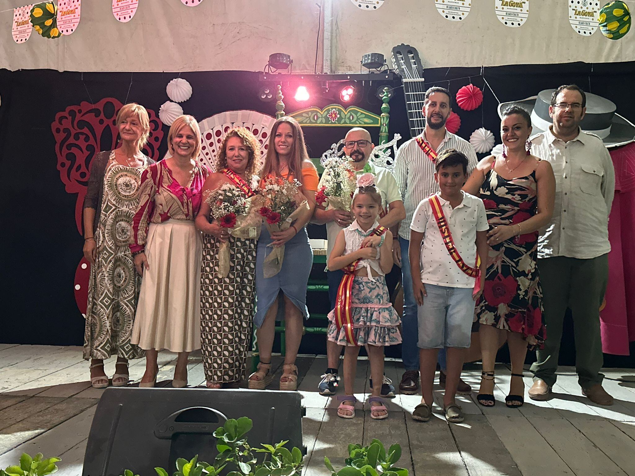 La alcaldesa asisitió a la inauguración de la verbena