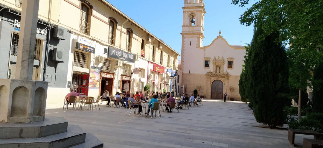 Imagen a media mañana, del lunes 11 de mayo, en la plaza del Convent.