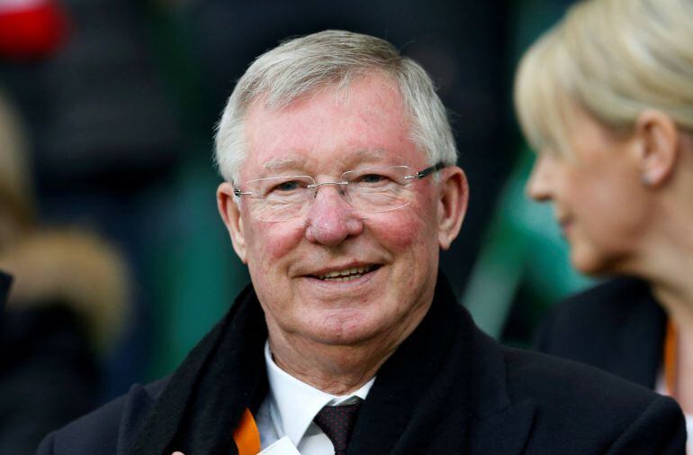 Sir Alex Ferguson durante un partido entre el Saint-Etienne y el Manchester United de la Europa League. 