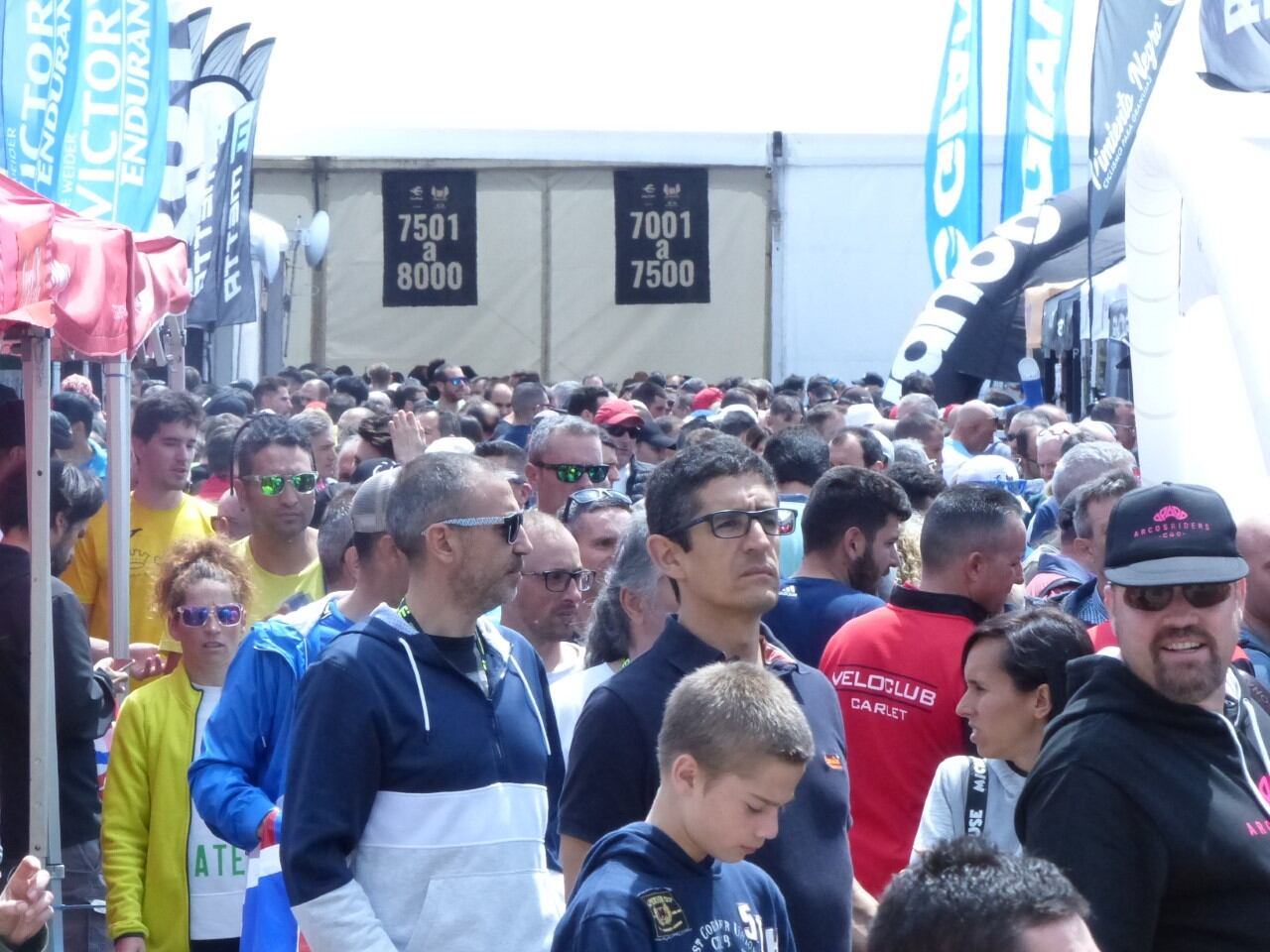 Competidores y acompañantes llegan cada año al Pirineo a las pruebas deportivas