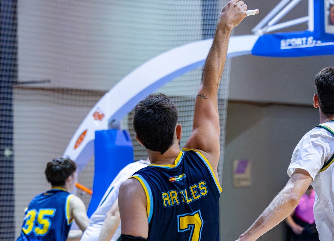 Artiles en un partido