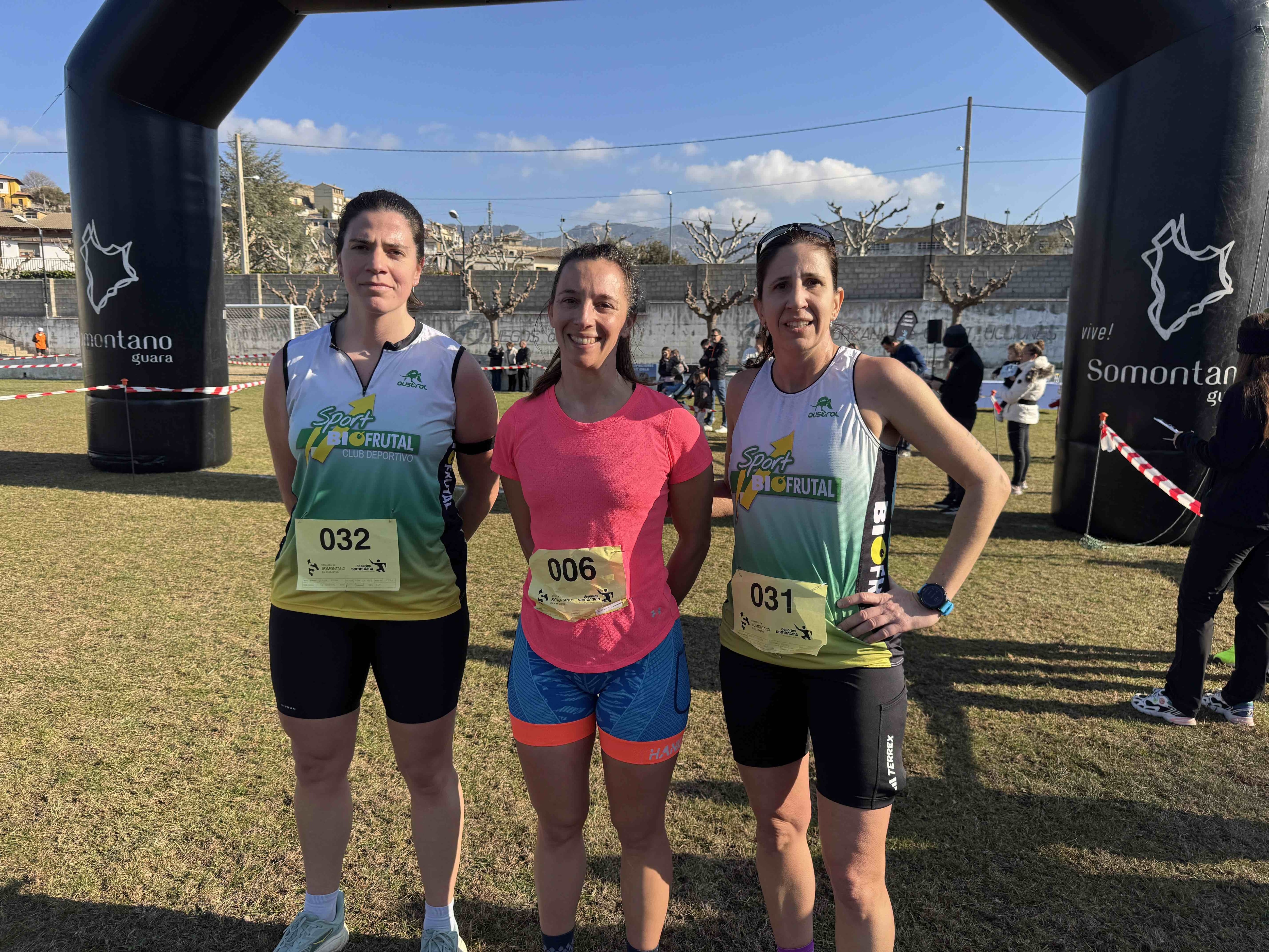 Leticia Vicién con Nicole Martín y Marta Rivera