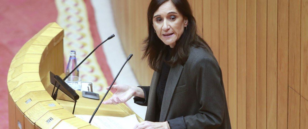 Carmen Pomar en el Parlamento de Galicia