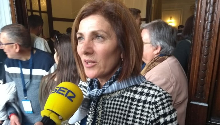 La concejala de Sanidad y Consumo, Maite Girau, en una entrevista en Hora 14