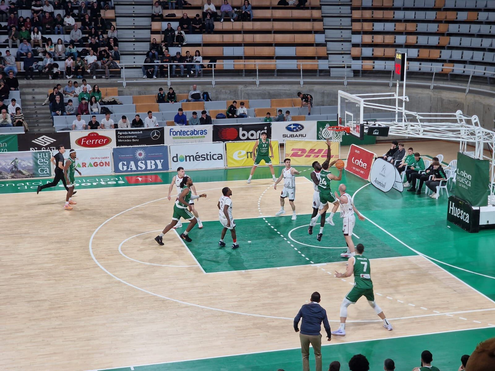 Lobe Huesca la Magia en uno de los partidos de esta temporada en el Palacio de los Deportes