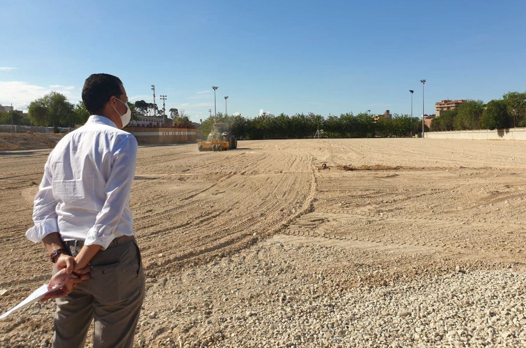 Inicio de la remodelación del campo 3 de La Sismat en Elda