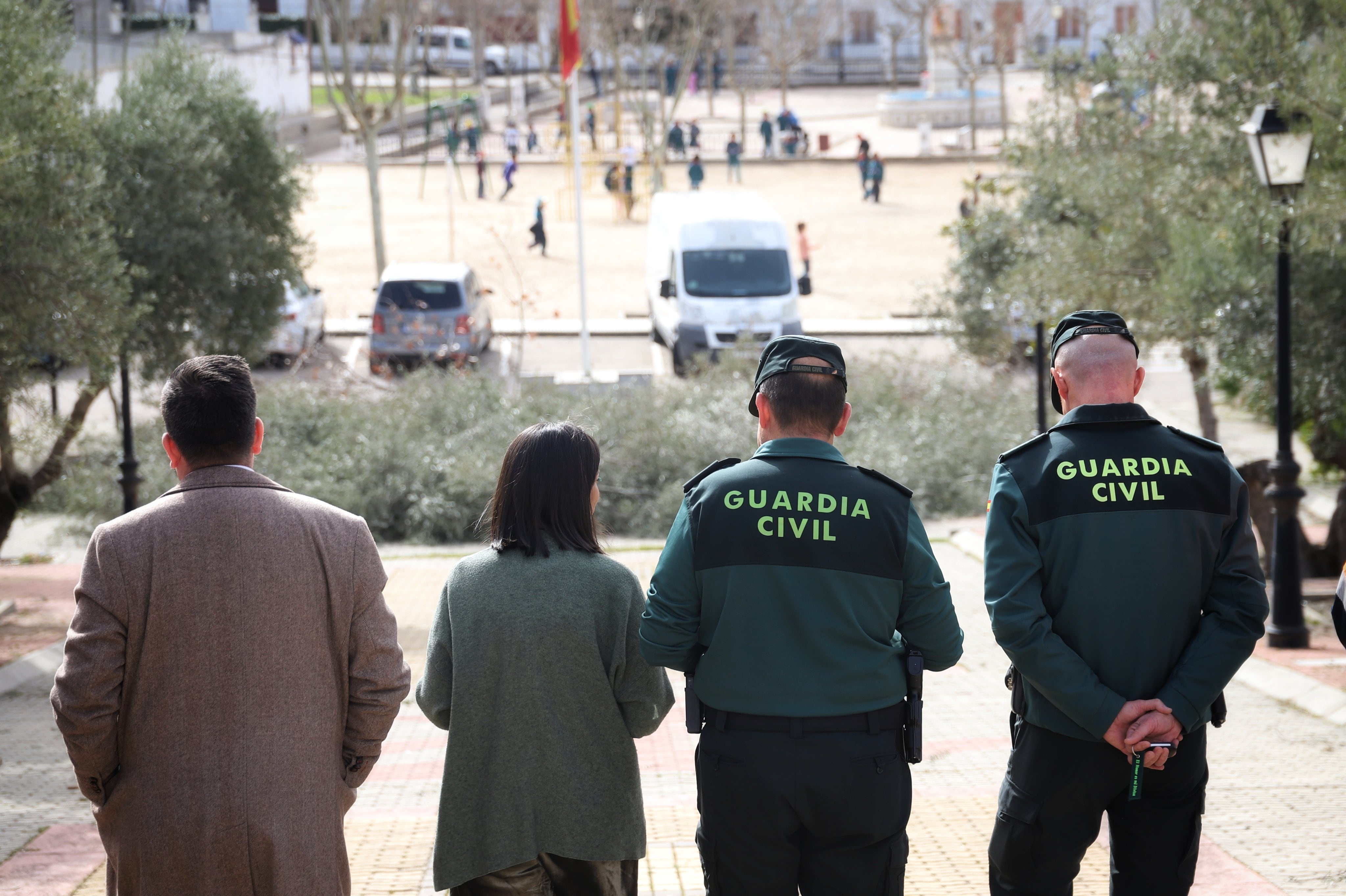 El alcalde de San Martín de la Vega, Rafael Martínez, y la delegada del Gobierno en Madrid, Mercedes González, a la izquierda de la imagen, han destacado los buenos resultados en materia de seguridad ciudadana