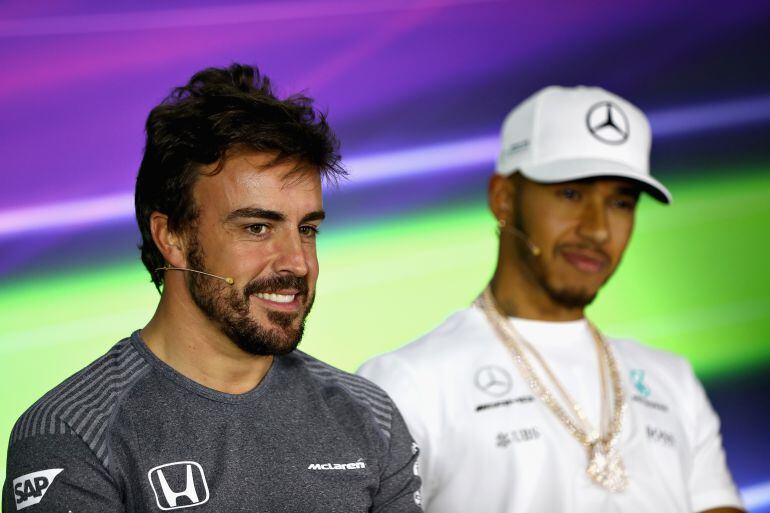 Fernando Alonso y Lewis Hamilton en la rueda de prensa previa al GP de Australia