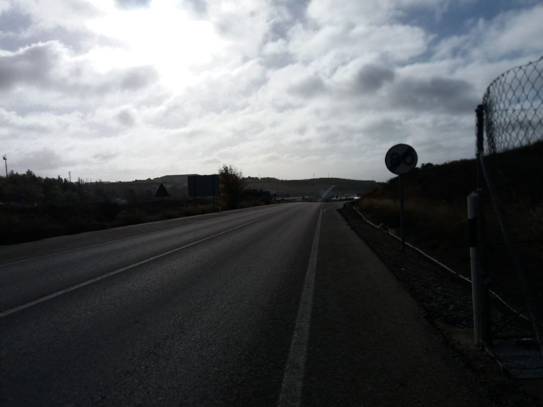 Carretera A 401 en su salida desde Úbeda