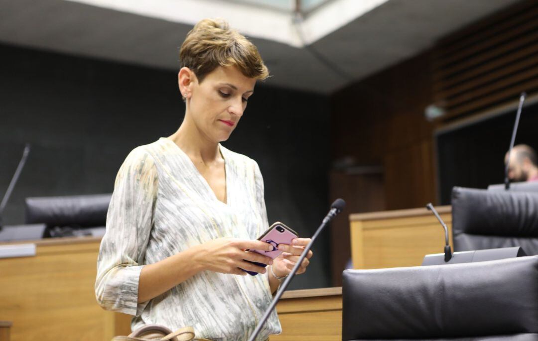 La secretaria general del PSN, María Chivite, en el pleno de constitución del Parlamento de Navarra