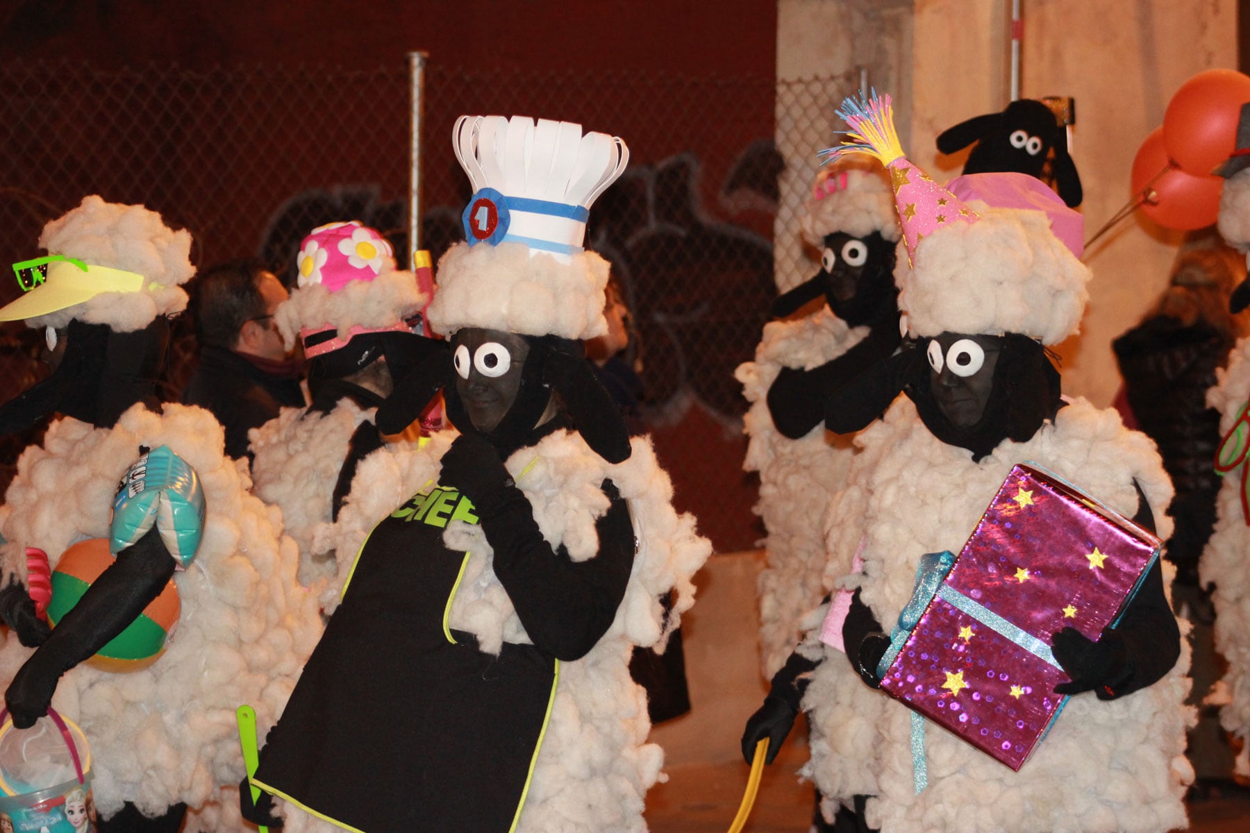 Les ovelles de la sèrie de dibuixos 'Las ovejas Shaun' també van estar a la desfilada