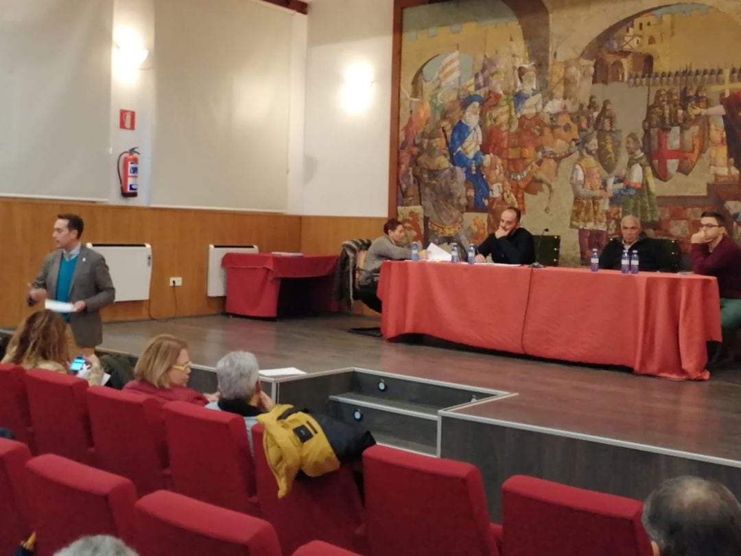 El alcalde de Benavente, Luciano Huerga, durante su intervención en la asamblea de la mancomunidad 