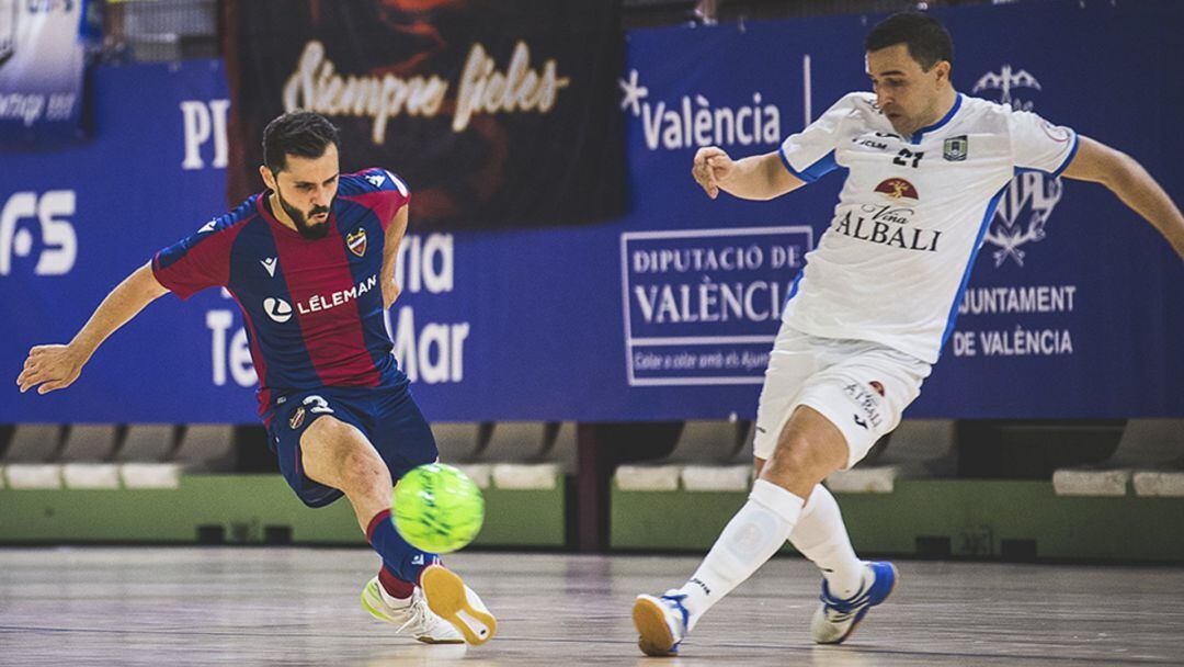 Imagen del partido entre el Levante y el Valdepeñas