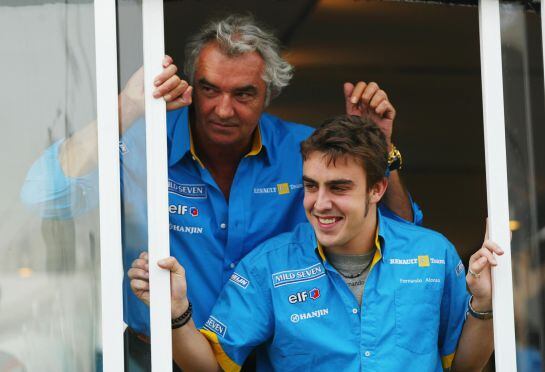 Alonso, junto a Briatore en 2003