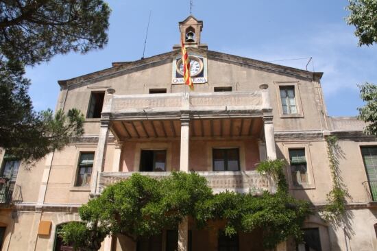 Façana de la masia Vil·la Joana