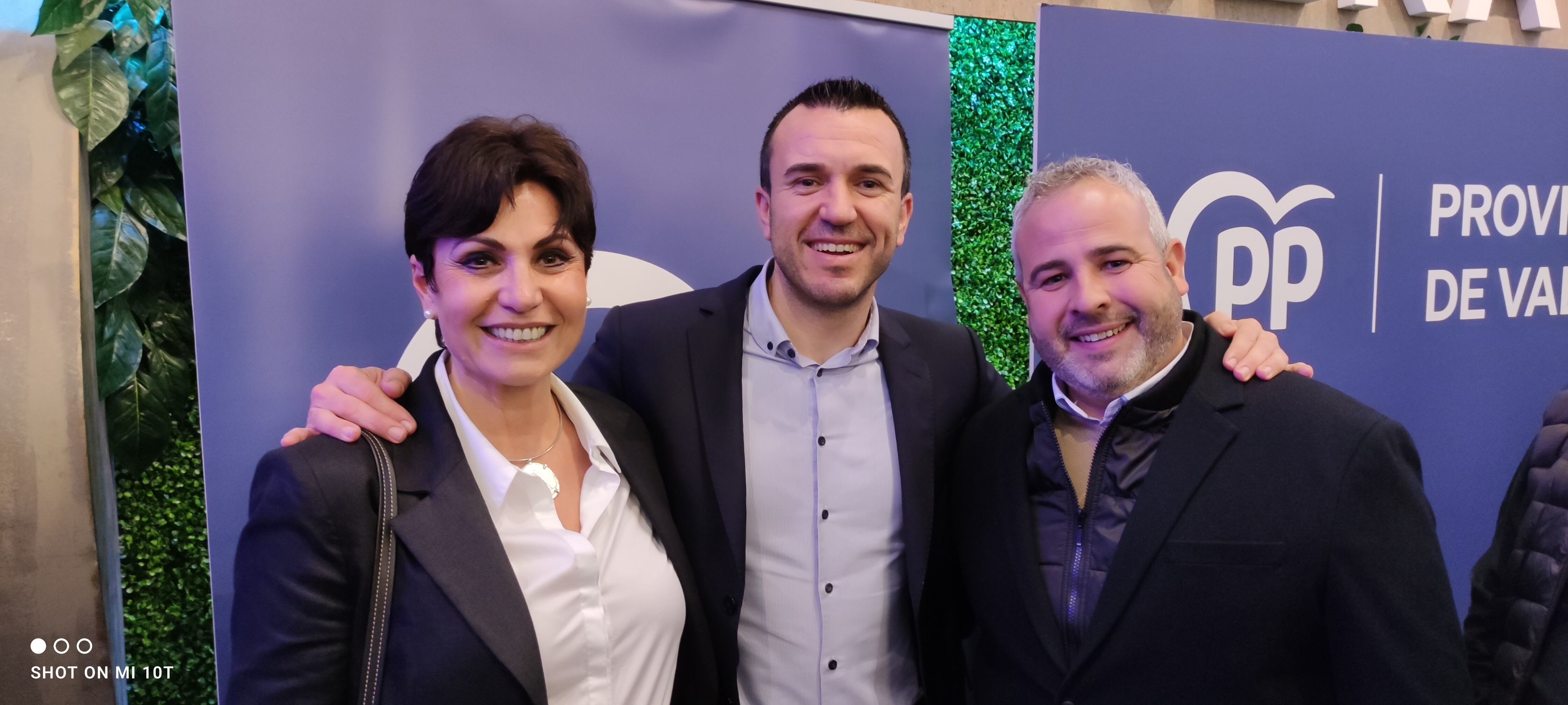 Lucia Bataller, Vicent Mompó i Gonzalo Català