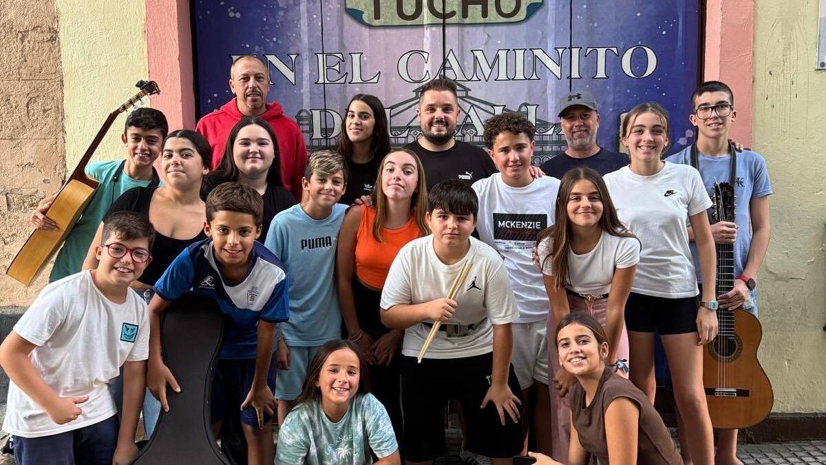 Comparsa Infantil : El hilo rojo Semifinal