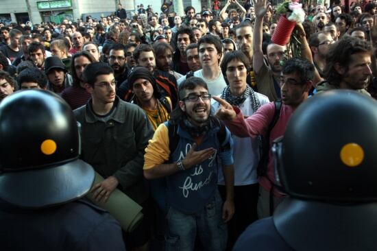 Manifestants increpen els Mossos