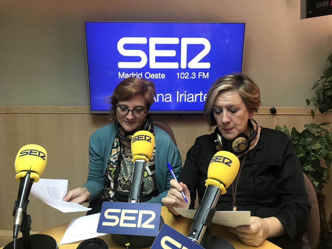 Cristina Ramírez y Mercedes Sáez de la concejalía de Cultura del Ayuntamiento de Alcorcón