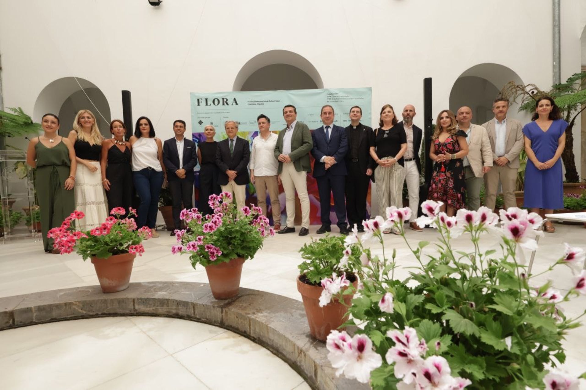 24/06/2025 Presentación del Festival Internacional de las Flores (Flora), que celebrará su octava edición del 13 al 23 de octubre en Córdoba con el tema 'Futuro'.
POLITICA ANDALUCÍA ESPAÑA EUROPA CÓRDOBA CULTURA
AYUNTAMIENTO DE CÓRDOBA