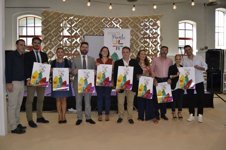 Presentación de la campaña &quot;Pinos Puente es +&quot; en la Feria de la Pueblos de Granada